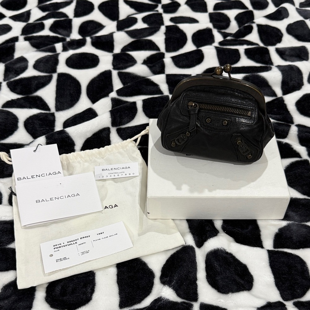SUPER RARE 2010 Balenciaga Large CLICK Coin Purse